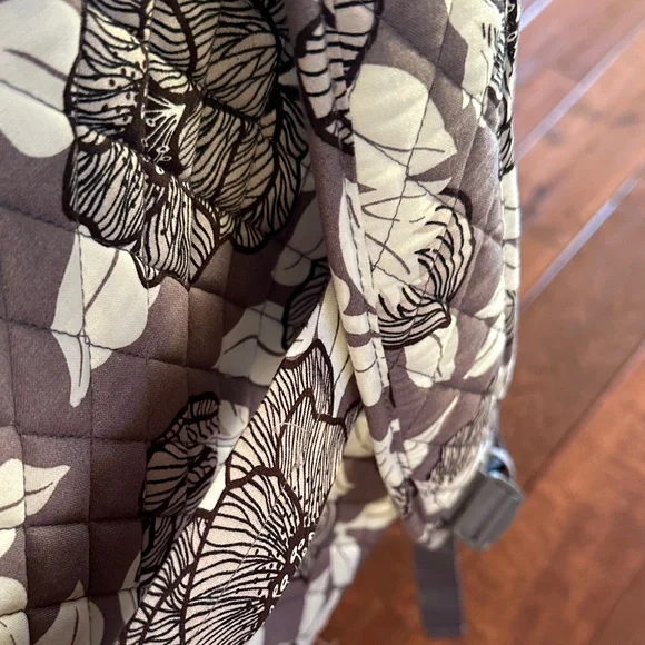 Vera Bradley Essential Backpack Moon Shadow Meadow Pattern NWOT - Picture 4 of 9